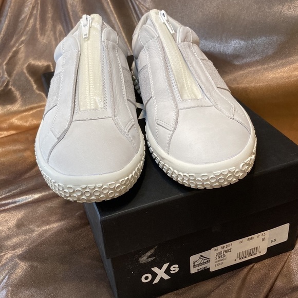 Oxs Woobie casual zip front casual sneaker sheepskin leather white 6.5 NEW! - Picture 3 of 5